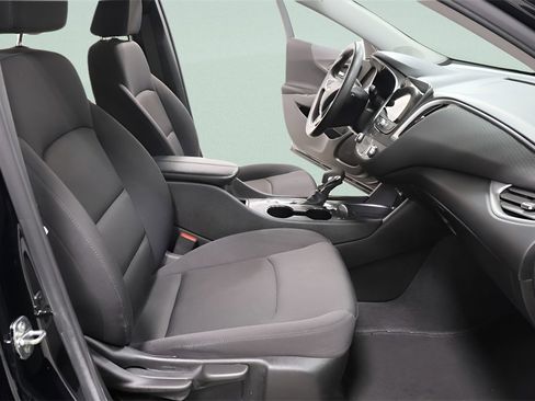 Used 2022 Chevrolet Malibu LT image 29
