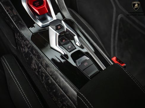 Used 2018 Lamborghini Huracan AWD/4WD image 33
