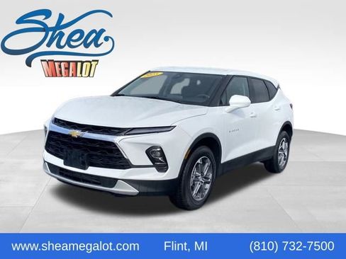 Certified 2025 Chevrolet Blazer LT image 1