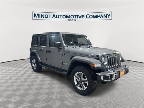 Used 2023 Jeep Wrangler Unlimited Sahara w/ Dual Top Group AWD/4WD image 2