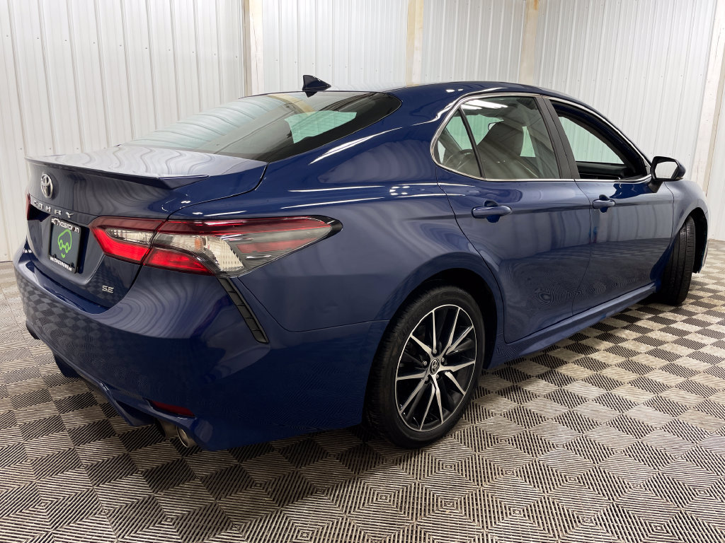 Used 2024 Toyota Camry SE FWD image 13