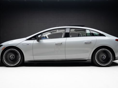 Used 2023 Mercedes-Benz EQE AMG 4MATIC Sedan image 19
