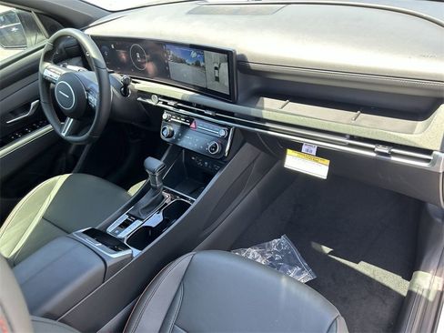 New 2025 Hyundai Santa Cruz Limited image 18
