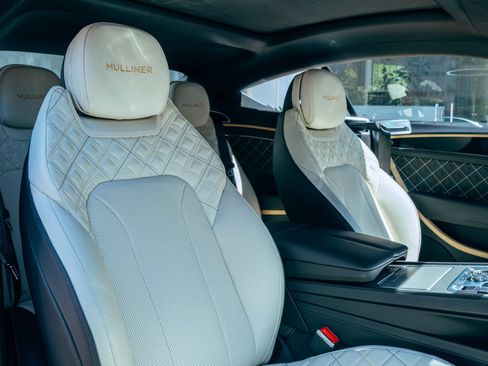 Used 2023 Bentley Continental GT Mulliner AWD/4WD image 14