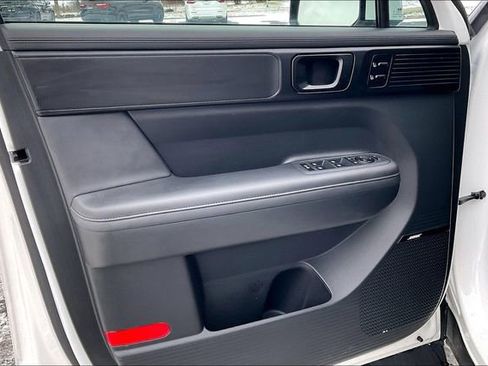 Used 2025 Hyundai Santa Fe Calligraphy image 23