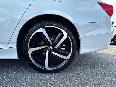 Used 2018 Honda Accord Sport image 23