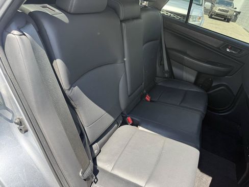 Used 2015 Subaru Outback 3.6R Limited AWD/4WD image 8