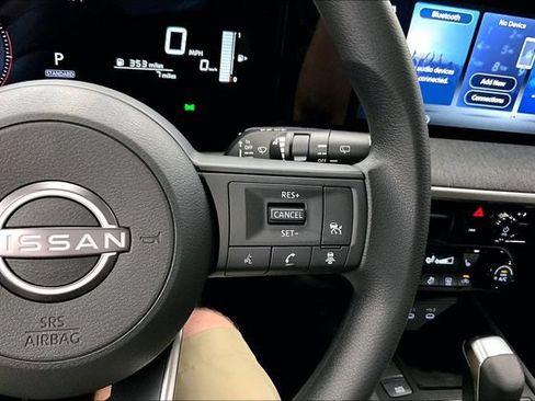 New 2026 Nissan Kicks SV w/ Cold Weather Package FWD image 25