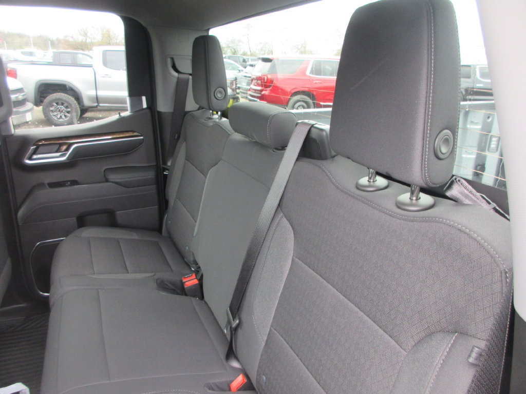 New 2026 GMC Sierra 1500 SLE w/ Max Trailering Package AWD/4WD image 12
