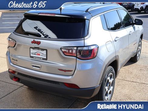 Used 2022 Jeep Compass Trailhawk w/ Trailhawk Convenience Group AWD/4WD image 6