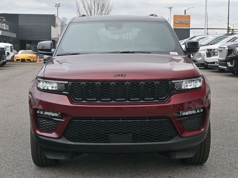 New 2025 Jeep Grand Cherokee Limited AWD/4WD image 2