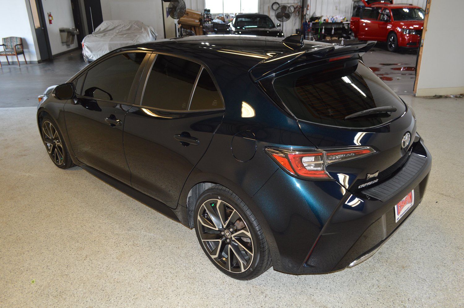 Used 2019 Toyota Corolla XSE FWD image 5