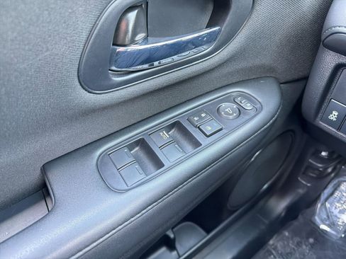 Used 2022 Honda HR-V Sport image 12