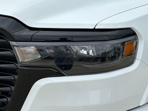 New 2026 RAM 1500 Laramie AWD/4WD image 4