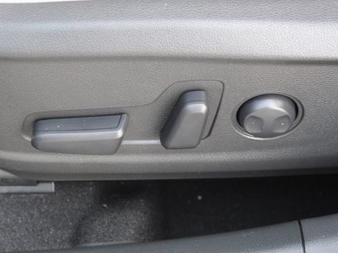 Used 2023 Hyundai Kona SEL w/ Cargo Package FWD image 13