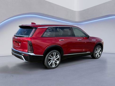 New 2026 Cadillac Vistiq Luxury image 3