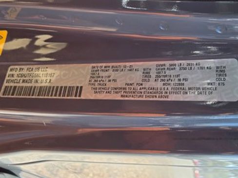 Used 2022 Jeep Gladiator Overland image 3