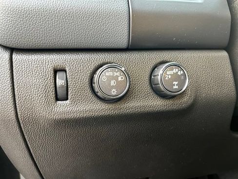 Used 2022 Chevrolet Colorado Z71 w/ Safety Package AWD/4WD image 27