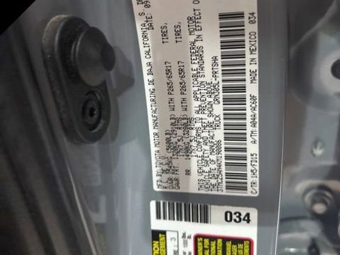 Used 2019 Toyota Tacoma TRD Sport AWD/4WD image 43