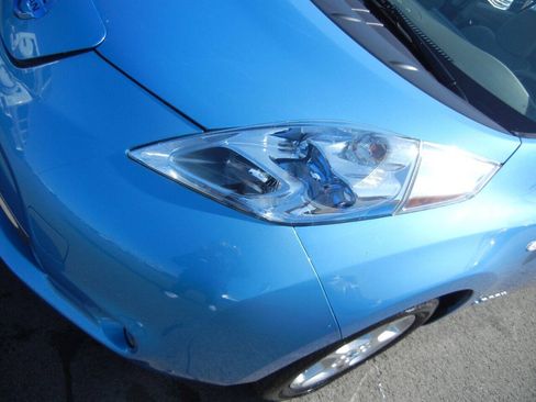Used 2012 Nissan Leaf SL w/ Protection Pkg FWD image 37