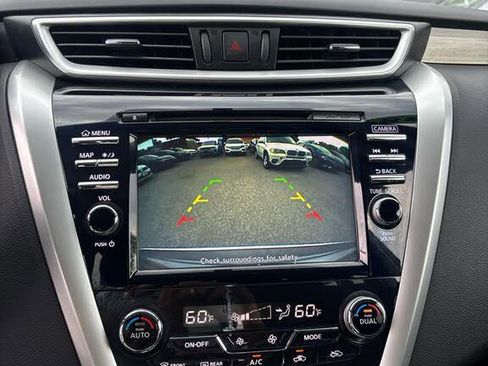 Used 2018 Nissan Murano S AWD/4WD image 12