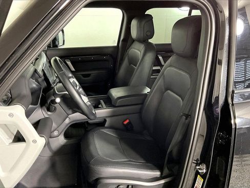 Used 2023 Land Rover Defender 110 X-Dynamic SE image 24