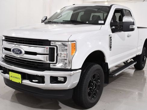 Used 2017 Ford F350 XLT AWD/4WD image 2