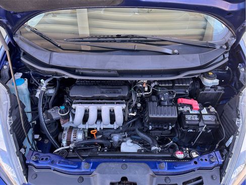 Used 2011 Honda Fit image 8