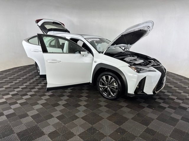 Used 2019 Lexus UX 200 F Sport w/ F Sport Premium Package FWD image 14