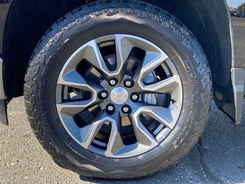 Certified 2024 Chevrolet Silverado 1500 LT image 21