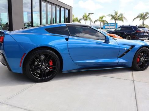 Used 2014 Chevrolet Corvette Stingray Coupe image 3