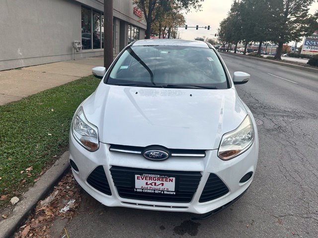 Used 2013 Ford Focus SE FWD image 2