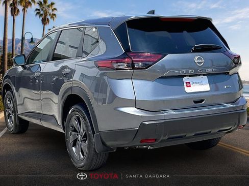 Used 2026 Nissan Rogue SV w/ Cold Weather Package AWD/4WD image 4