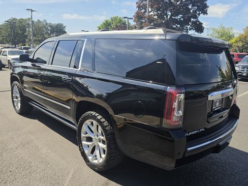 Used 2016 GMC Yukon XL Denali w/ Open Road Package AWD/4WD image 5