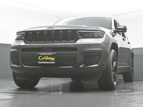 Used 2023 Jeep Grand Cherokee L Laredo AWD/4WD image 51