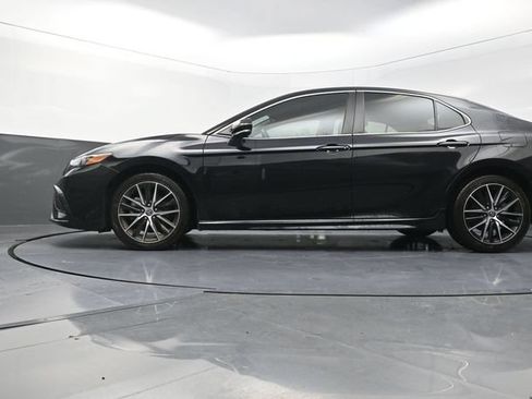 Used 2024 Toyota Camry SE FWD image 34