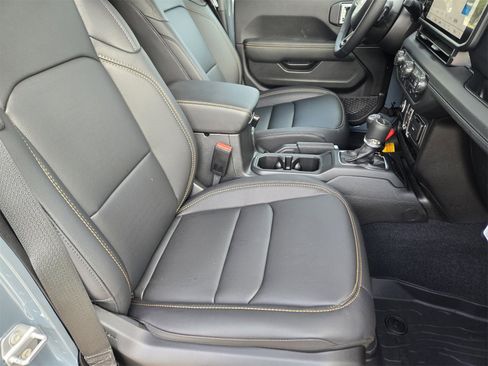 New 2026 Jeep Gladiator Sport image 15