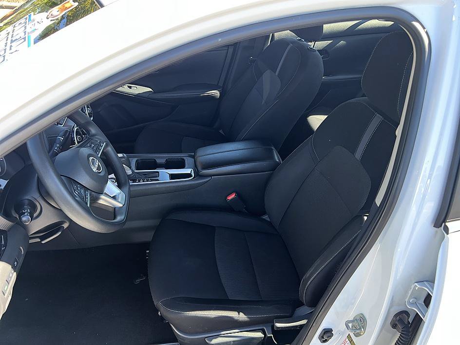 Certified 2025 Nissan Sentra SV FWD image 13