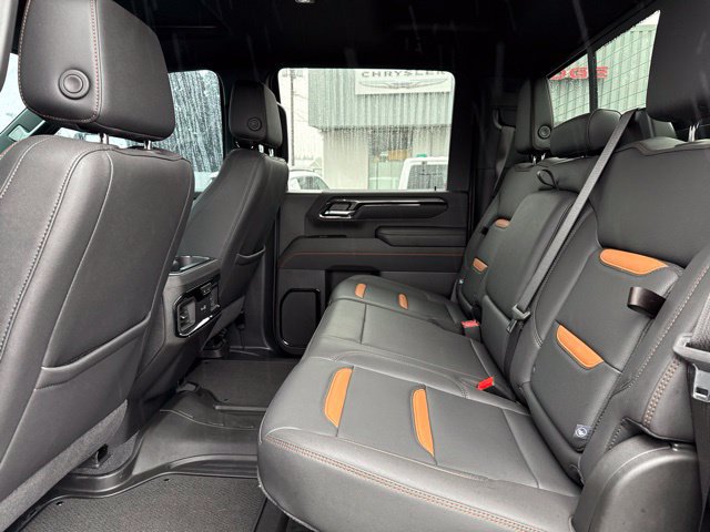 Used 2025 GMC Sierra 3500 AT4 w/ AT4 Premium Plus Package AWD/4WD image 17