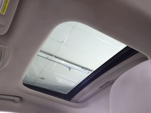 Used 2020 Ford Fusion SE w/ Equipment Group 151A image 18