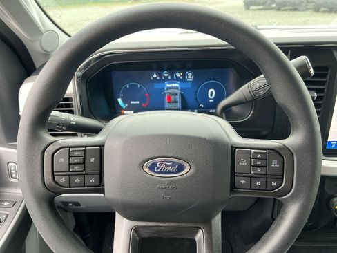 New 2026 Ford F250 XLT AWD/4WD image 16