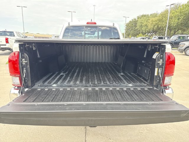Used 2019 Toyota Tacoma SR5 AWD/4WD image 12