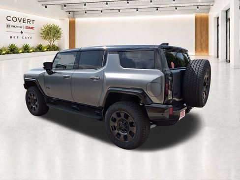 New 2026 GMC Hummer EV 3X w/ Carbon Fiber Edition Package AWD/4WD image 9