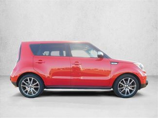 Used 2018 Kia Soul ! FWD video 4