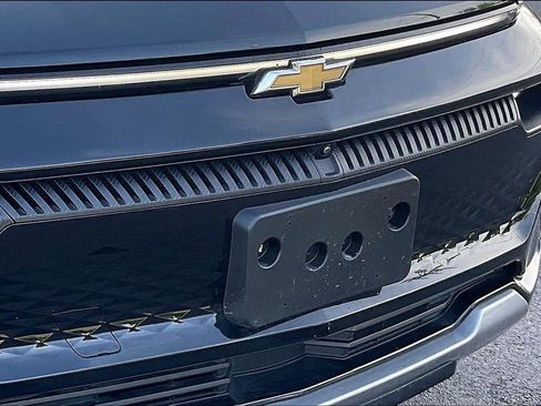 Used 2025 Chevrolet Equinox EV LT FWD image 28