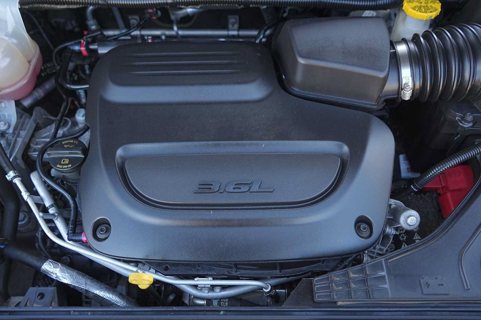 Used 2024 Chrysler Pacifica Touring-L FWD image 9