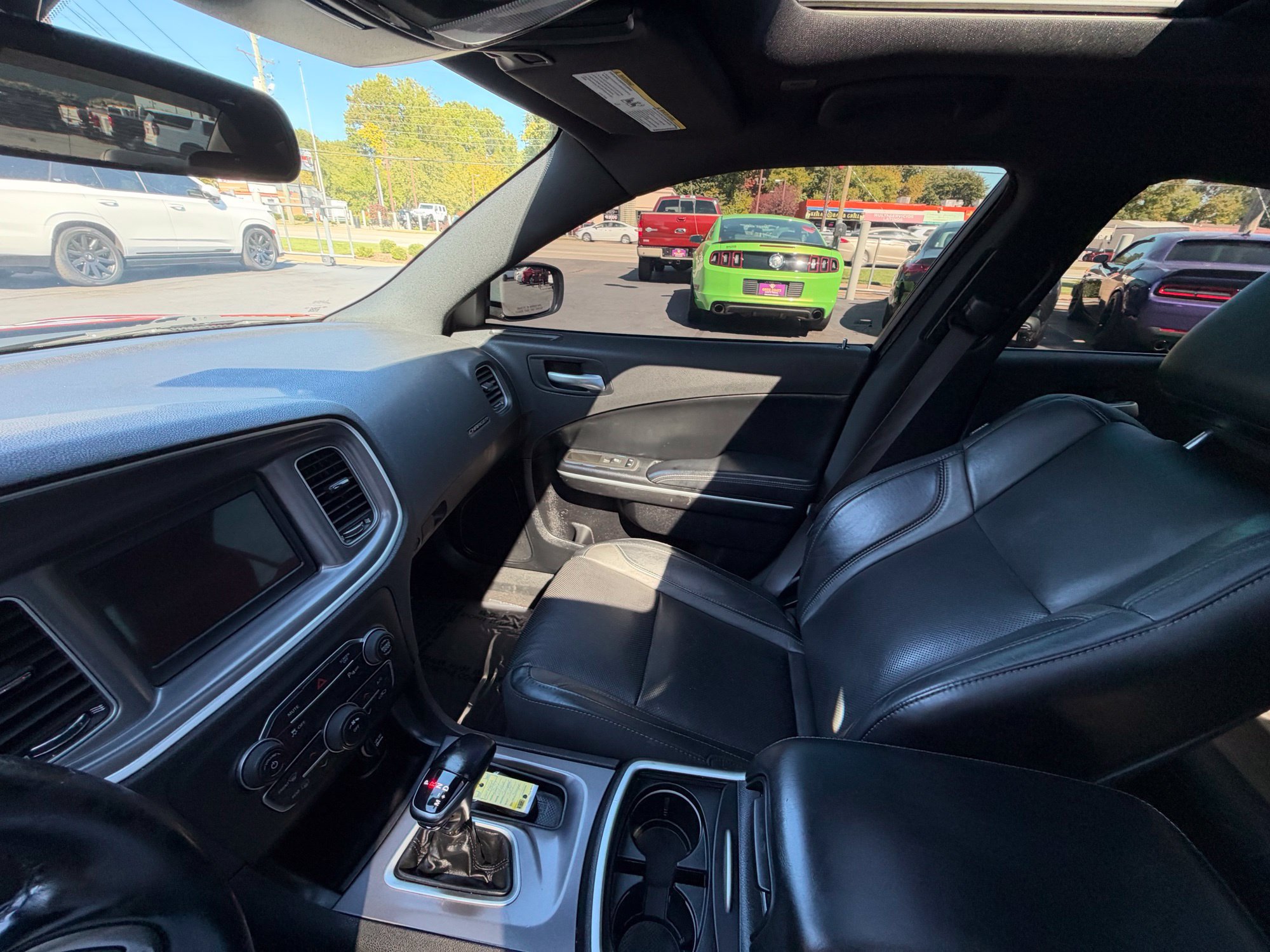 Used 2021 Dodge Charger SXT w/ Leather Interior Group RWD image 17
