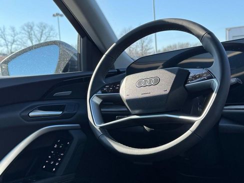 New 2025 Audi Q5 Prestige image 9