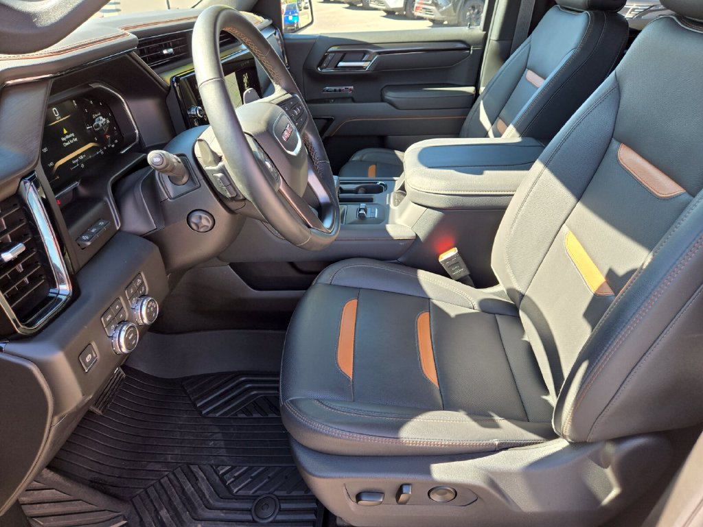 Used 2026 GMC Sierra 1500 AT4 w/ AT4 Premium Package AWD/4WD image 10