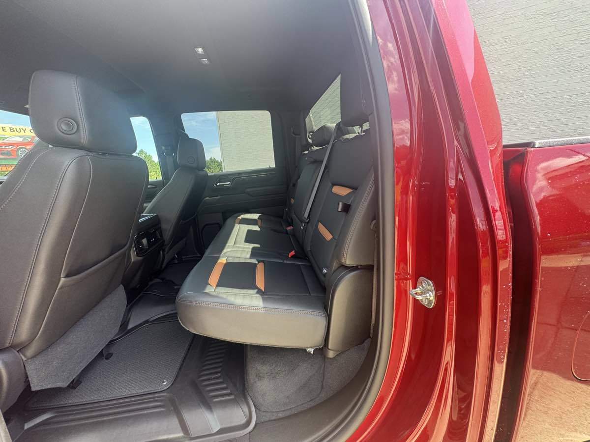 Used 2026 GMC Sierra 2500 AT4 AWD/4WD image 8